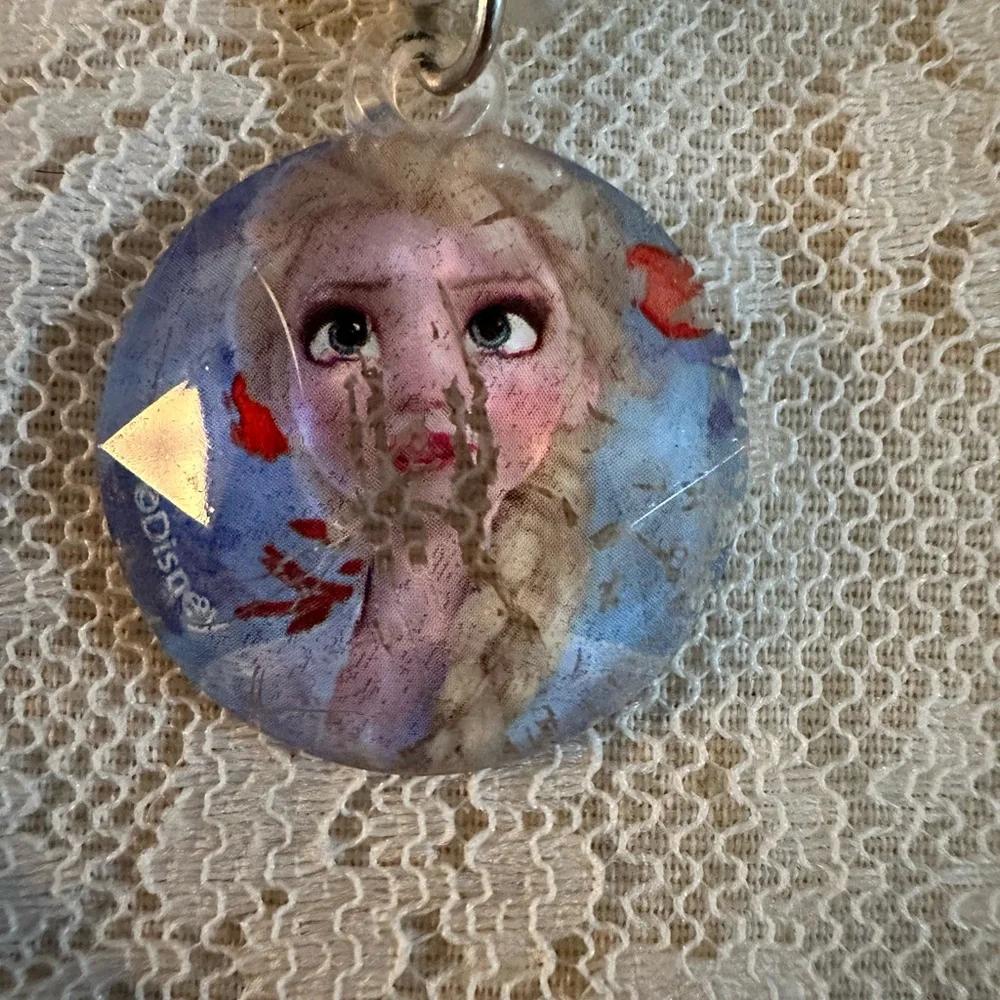 Frozen Themed Play Jewelry 6 pieces read below